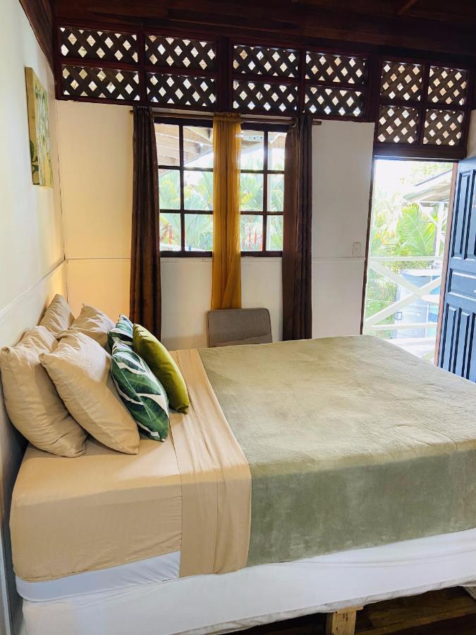 Lizard King Hotel & Suites Puerto Viejo de Talamanca Экстерьер фото