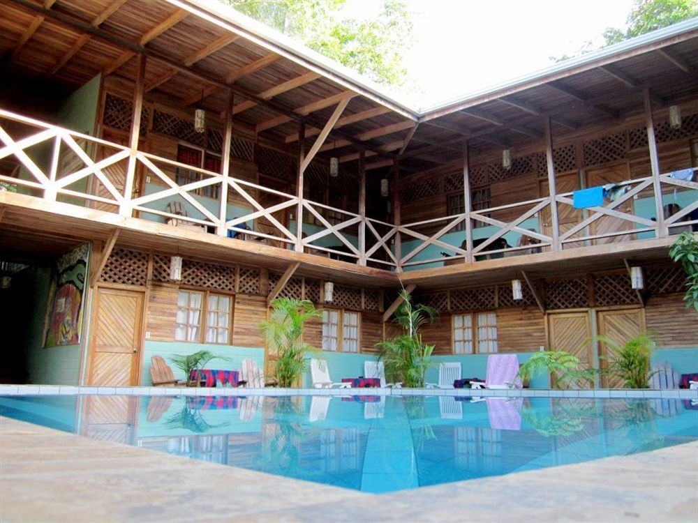 Lizard King Hotel & Suites Puerto Viejo de Talamanca Экстерьер фото