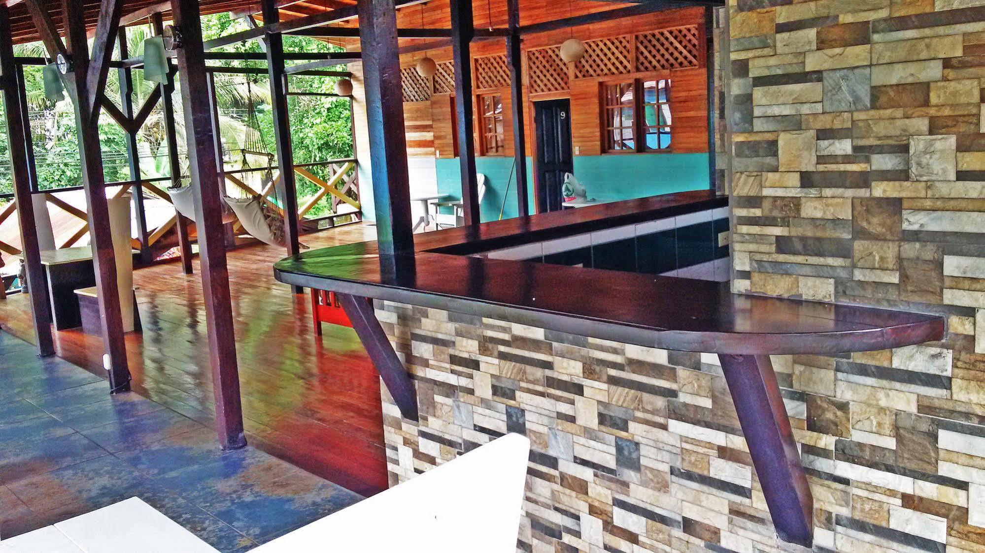 Lizard King Hotel & Suites Puerto Viejo de Talamanca Экстерьер фото